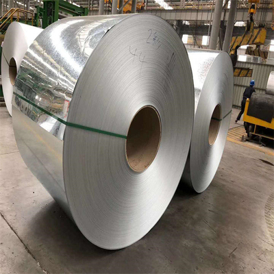 la anchura Dc53D Z180 de 1240m m galvanizó las bobinas de acero de las bobinas del SUS 8m m del soldado enrollado en el ejército de acero del grueso