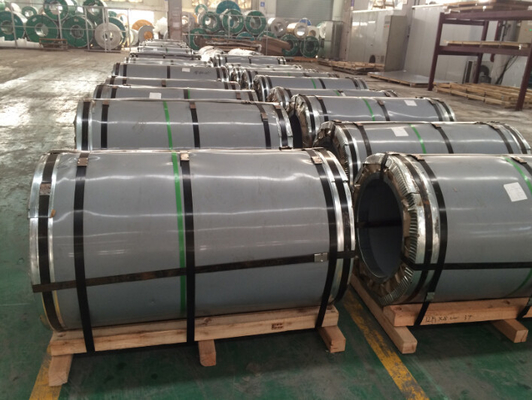 La bobina de acero inoxidable laminada en caliente ASTM 4m m SS de la anchura del estruendo 410 1000m m cubre VAGOS de la bobina