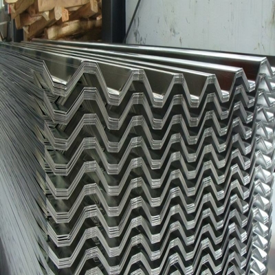 DC51D galvanizó el panel de pared acanalado de acero de las hojas grueso de 1250 * de 2500m m 1m m