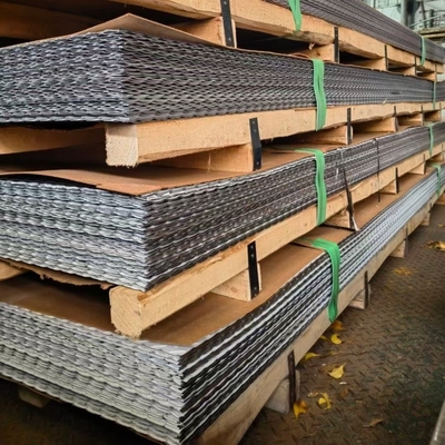 ASTM 316 Hojas de acero inoxidable en relieve Anti deslizamiento 1400 * 6000mm Tamaño 0.65mm 0.75mm espesor 2B Edificio de inodoros